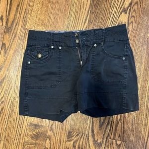 Women’s One One Shorts